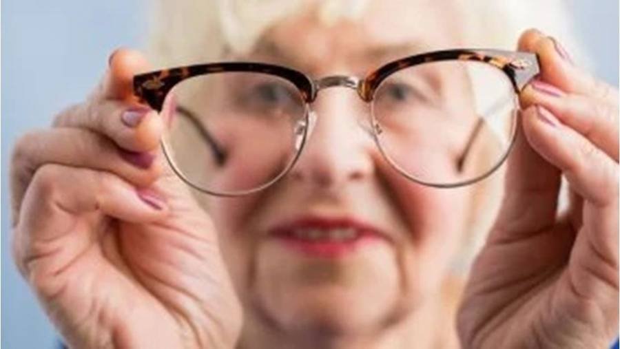 تشوش الرؤية بعد الستين