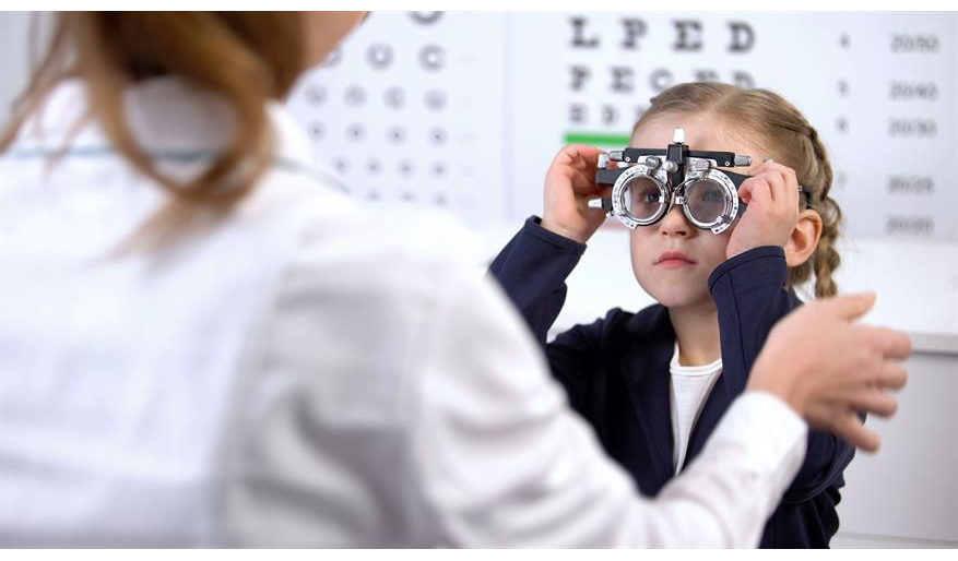 تأثير الهاتف والأجهزة الذكية على العين