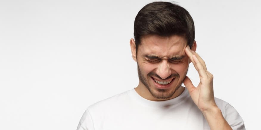 متى يكون الصداع مرتبطاً بمشكلة في العين؟