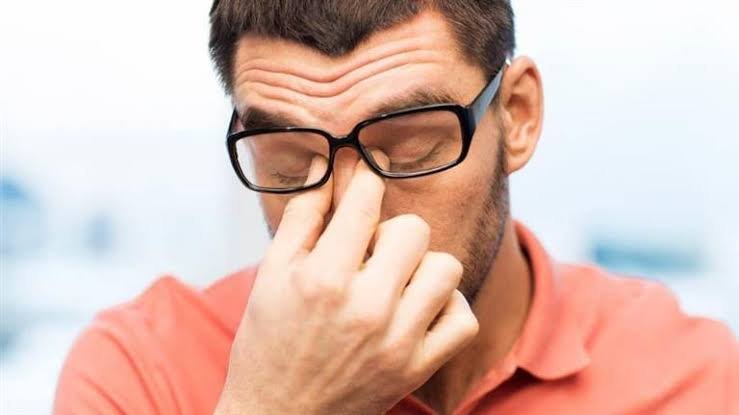 لماذا تتغير حدة النظر خلال اليوم؟